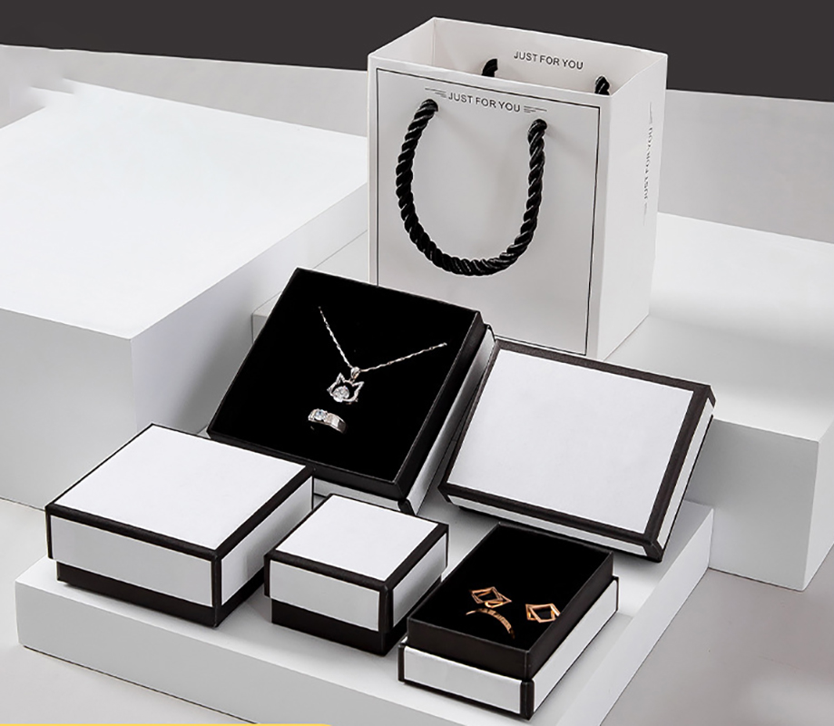 Body Jewelry Display - 1pc Cardboard Jewelry Case Black And