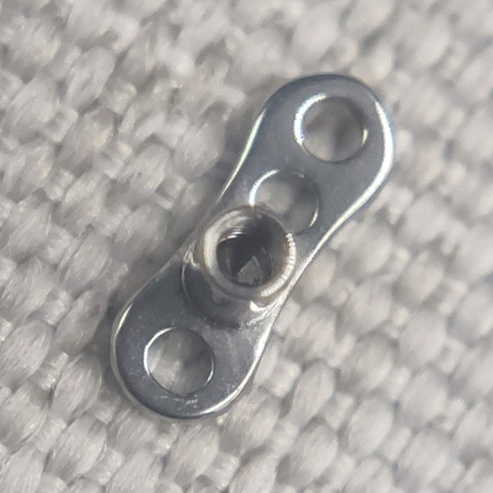 14G Implant Grade Titanium AST - مراجعة Body Jewelry Implant Grade وسعره