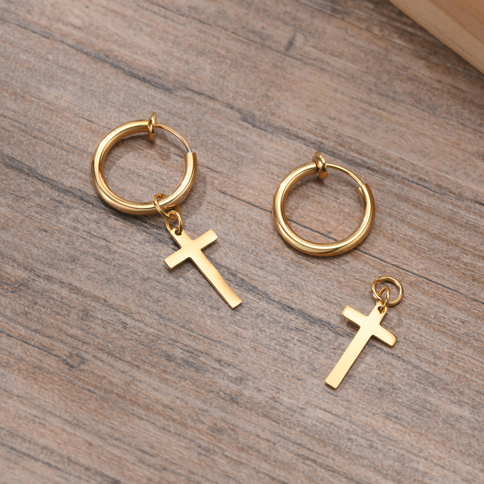 Cross Earrings Mens, Huggie Ho - مراجعة Conch Earring Hoop وسعره