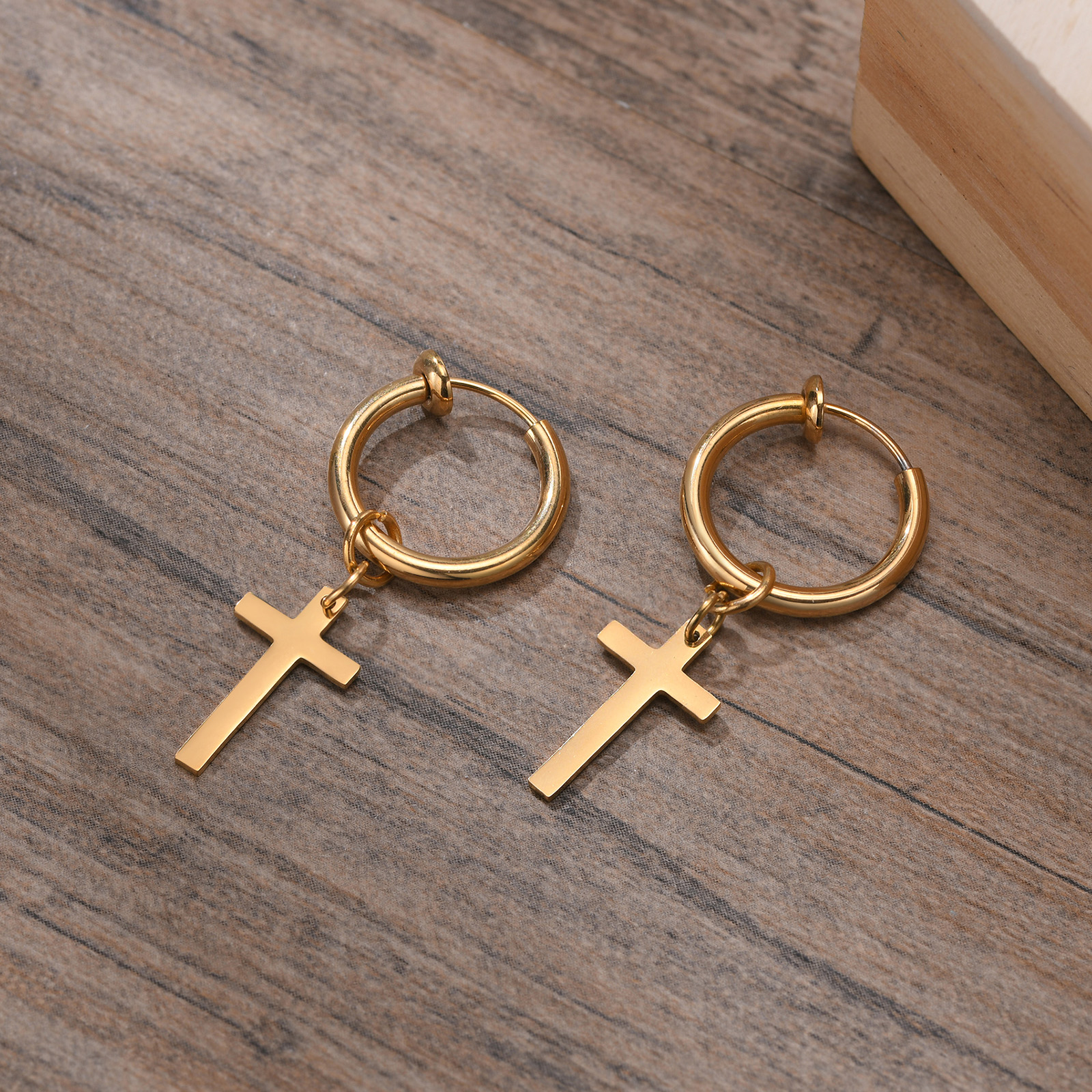Cross Earrings Mens, Huggie Ho - مراجعة Conch Earring Hoop وسعره