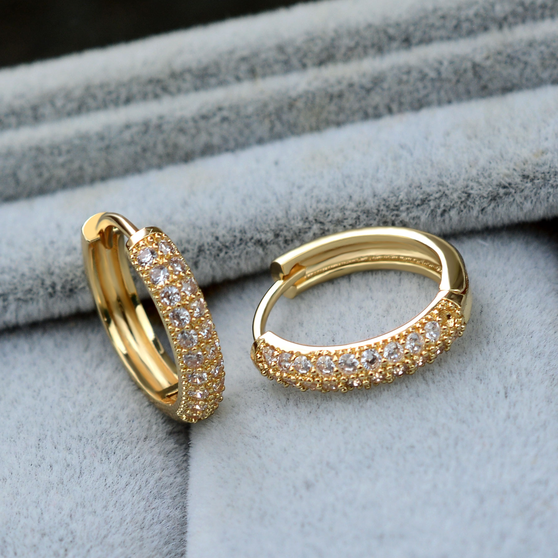 2024 Fashion Double Row Zircon - مراجعة Conch Earring Hoop وسعره