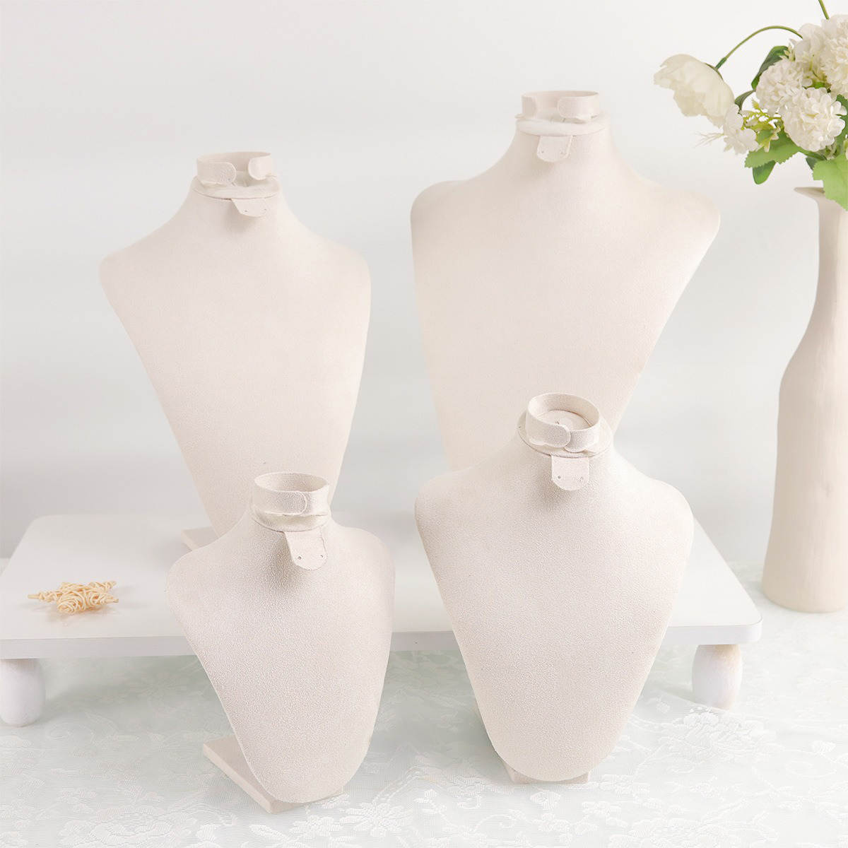 Body Velvet Jewelry Display Bu - مراجعة Body Jewelry Display Case وسعره