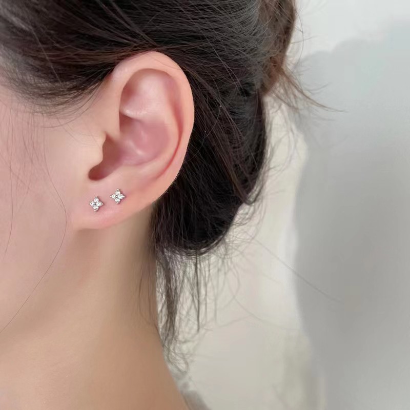 Simple Hypoallergenic Small Zi - مراجعة Body Jewelry Hypoallergenic وسعره