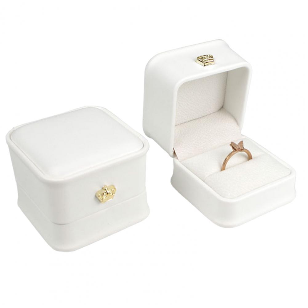 Engagement Wedding Ring Box Sq - مراجعة Body Jewelry Display وسعره