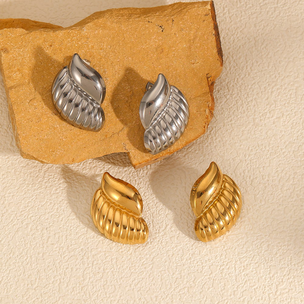 New Arrivals Fashion Stainless - مراجعة Conch Earring Hoop وسعره